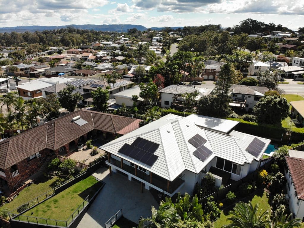 gold-coast-solar-battery-benowa-energy-solution-centre-nerang-solar-2