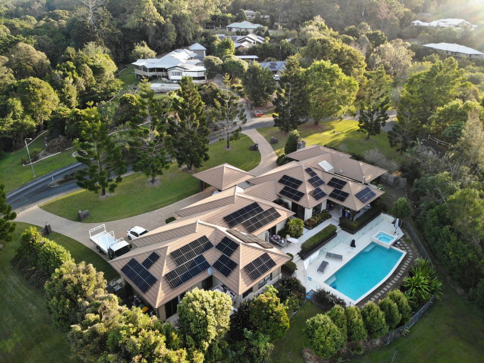 solar battery rebates for queensland homes